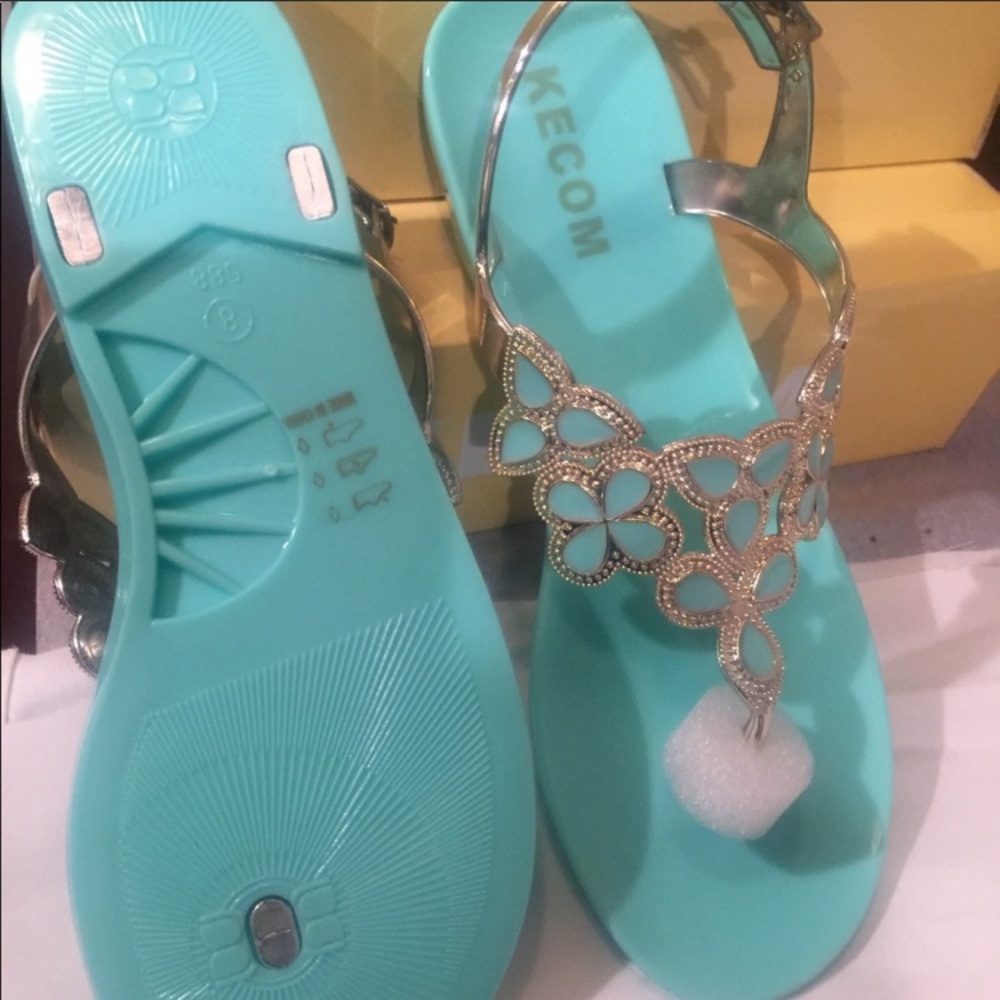 Cute sandals - Picture 3 of 4